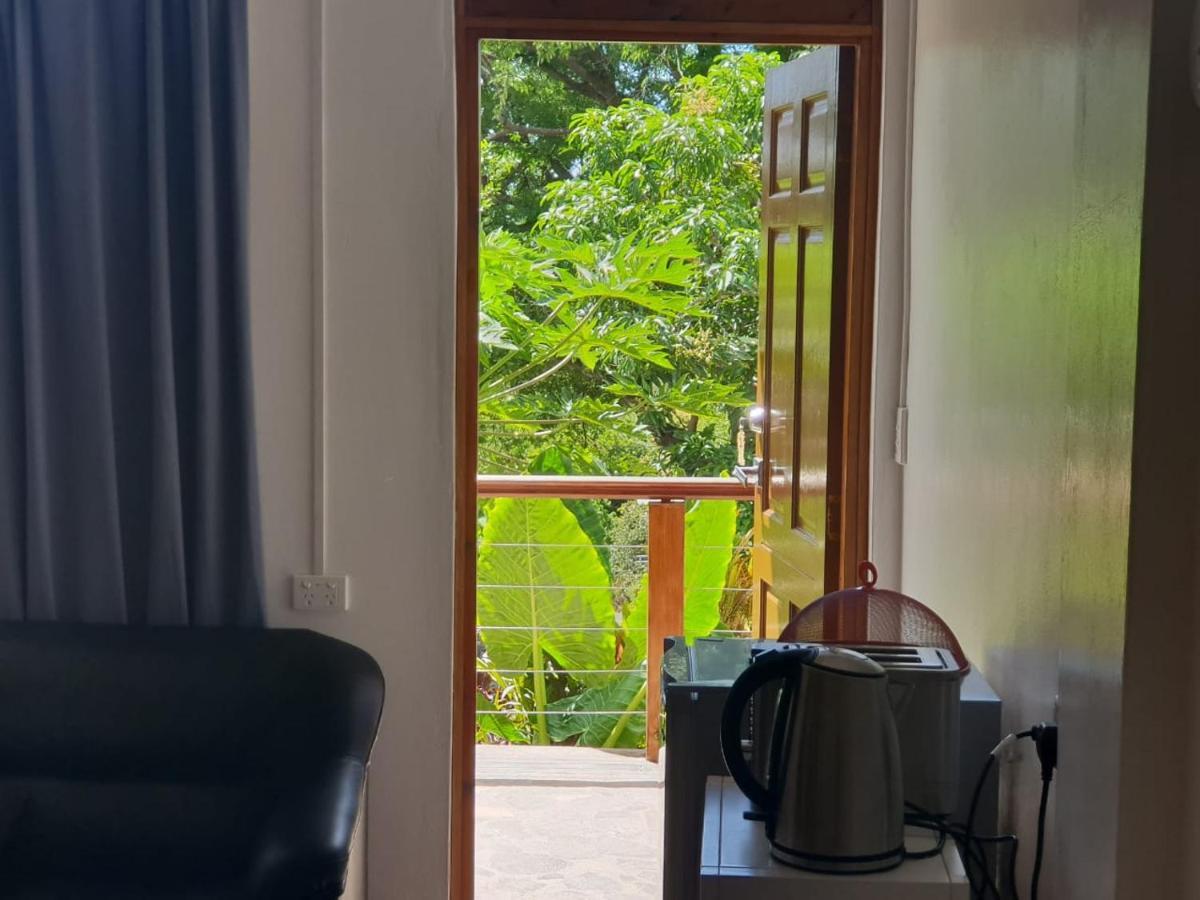 Bed and Breakfast Les Antigones Port Mathurin Zewnętrze zdjęcie